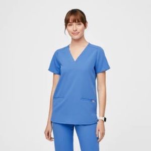 Figs Medium Women’s New without tags medium Capri blue scrub set.
